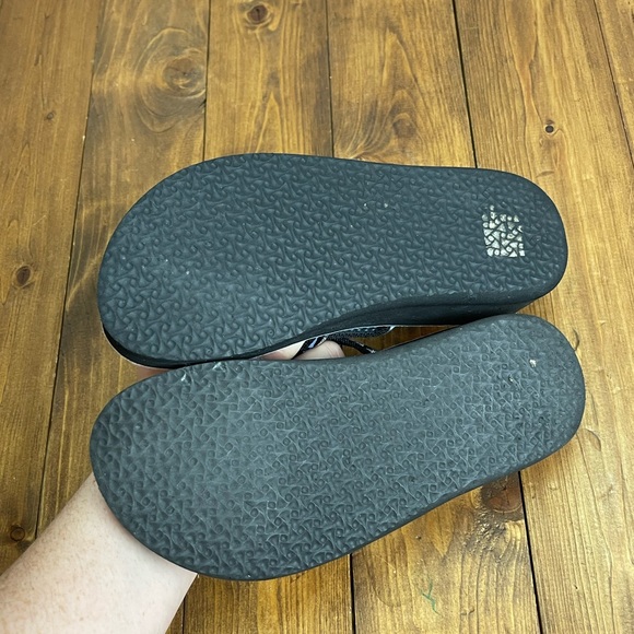 COPY - Teva mandalyn wedge sandal approximately size 5 - Picture 4 of 12